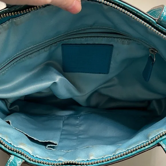 Coach Stunning Patent Leather Bag Teal Coach E1275-F19198 - Picture 3 of 11